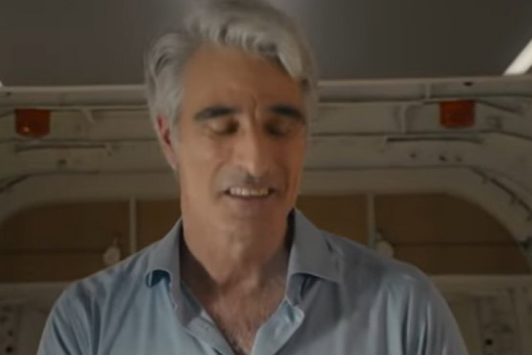 Apple, ChatGPT'yi Siri'ye taşıyor