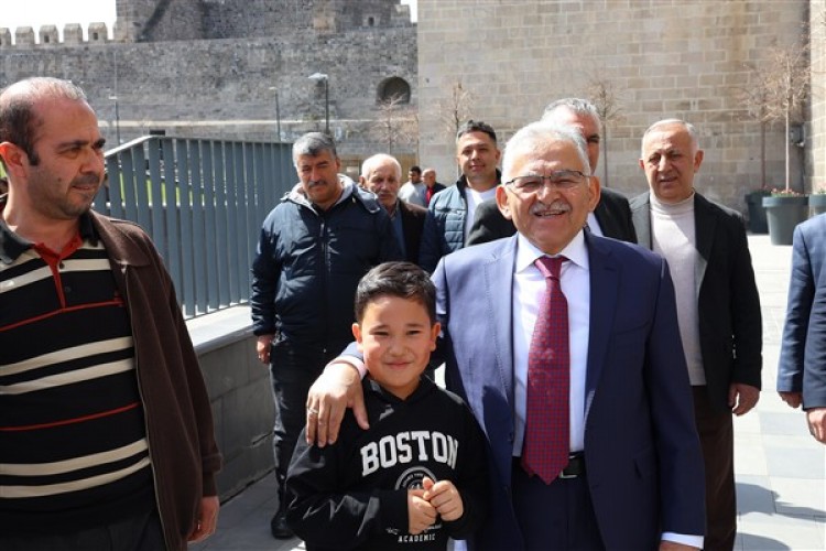 Başkan Büyükkılıç: Şehrimize hizmet etmek için vatandaşlarımızı sandığa davet ediyorum