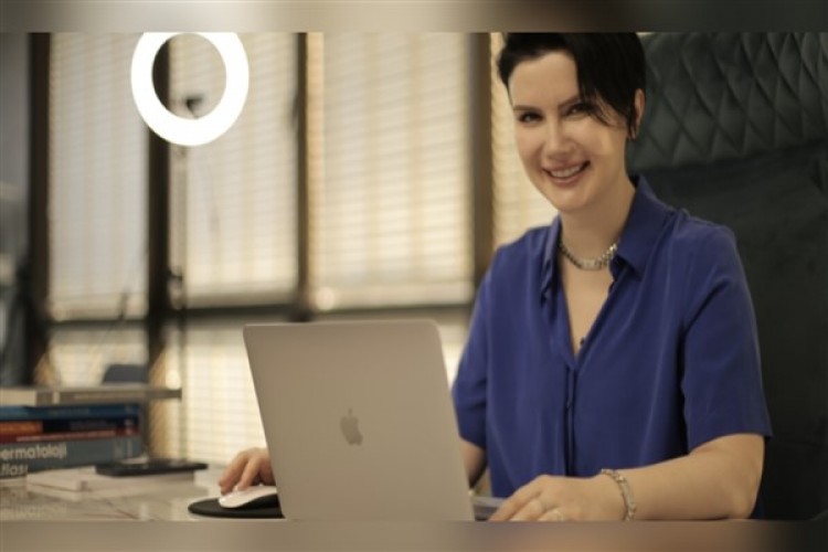 Uzm. Dr. Hande Ulusal: Dolgu uygulamaları ile gençliğe dönüş hayali gerçek oluyor