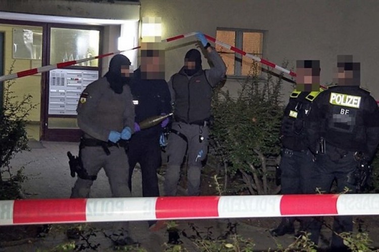 Berlin'de Baader-Meinhof üyelerine operasyon