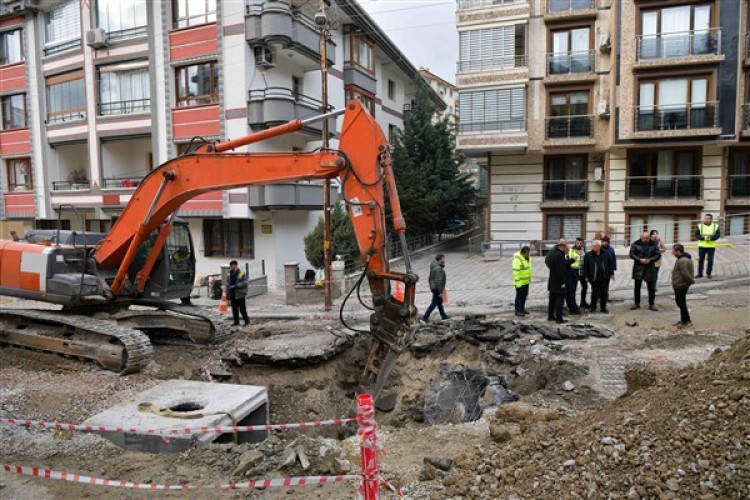 ASKİ'den sel baskınına karşı altyapı çalışması