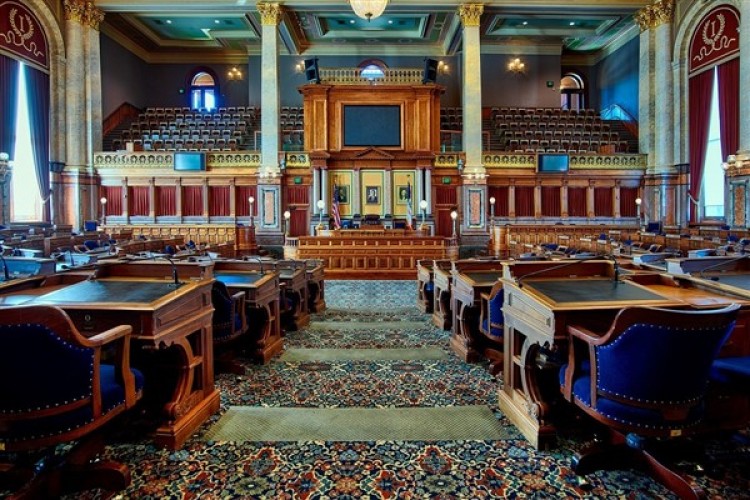 Cortez: "Amerikalılar, bölgesel savaş riski taşıyan şiddete 17 milyar dolar daha ayıramaz"