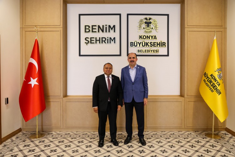 Endonezya'nın Ankara Büyükelçisi Purnama ile Başkan Altay bir araya geldi