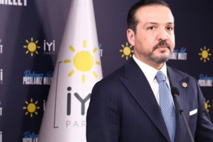 İYİ PArtili Zorlu, Yaşlı Bakım Merkezi'ni ziyaret etti