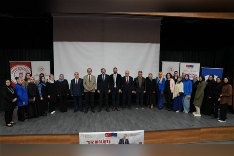 Gürsu'da "Biz Birlikte Güçlüyüz" projesine katılanlara sertifikaları dağıtıldı