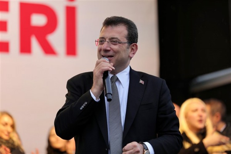 İmamoğlu: Üsküdar Sahili'ni işgal edenlerin iktidarı bitti, vatandaşın iktidarı başladı