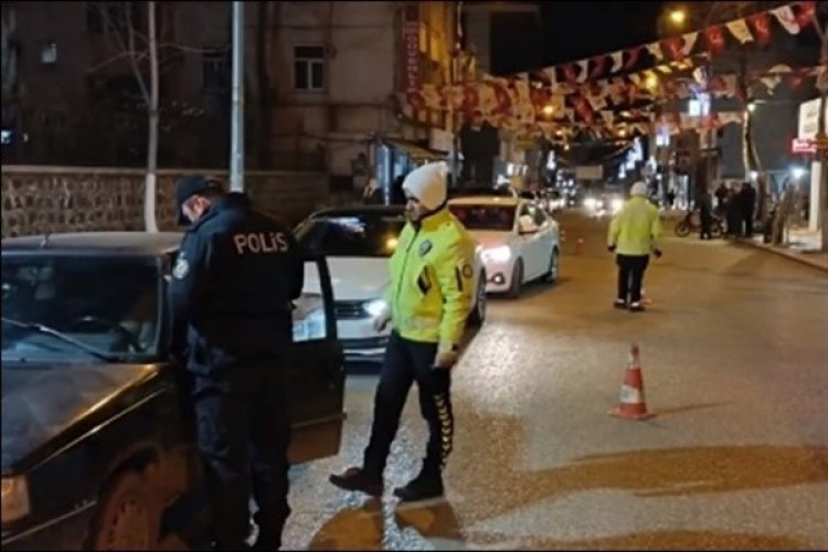 Şanlıurfa'da aranan 20 şahıs yakalandı