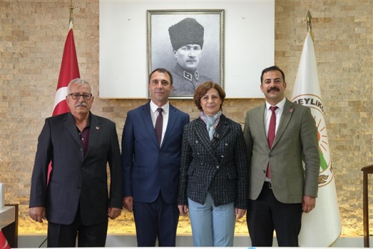 Başkan Ünlüce'den ilçelere ziyaret turu