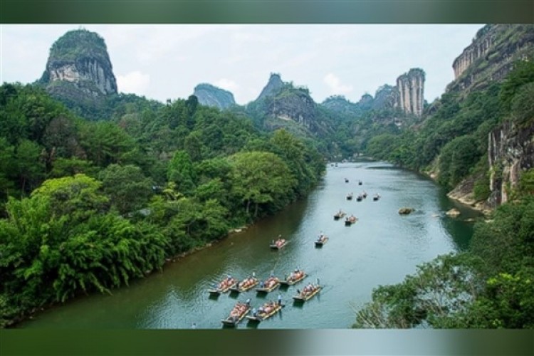 Çin, vizesiz giriş serbestliğini 11 Avrupa ülkesi için 2025 yılına kadar uzatıyor