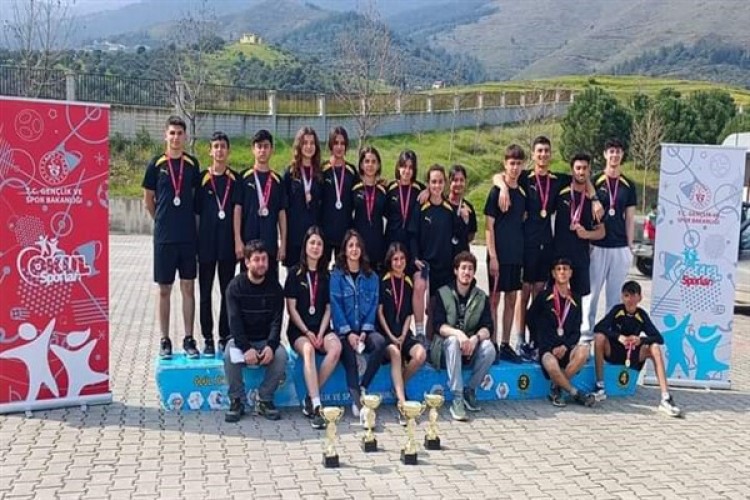 Hatay Okullararası Oryantiring Yarışmaları'nda sporcular ödüllendirildi