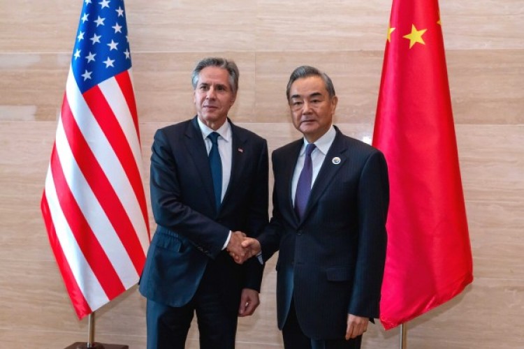 Wang Yi, ABD'li mevkidaşıyla bir araya geldi