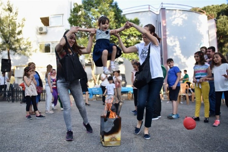 Bornova Belediyesi'nden Hıdırellez şenliği