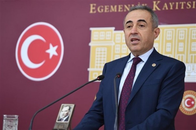 Karatutlu: Deprem sonrası tutuklanan mimar ve müteahhitler günah keçisi gibi görülmektedir