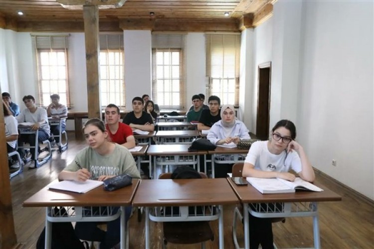 Büyükşehir KAYMEK'in Matematik Kampı devam ediyor