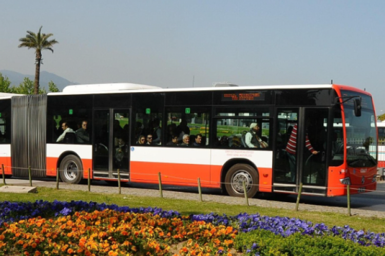 İzmir'de Kurban Bayramı'nda toplu ulaşım ücretsiz