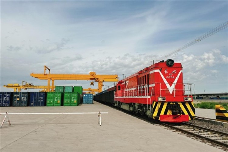 Çelikten Kervan Asya-Avrupa ticaretinde altın kanal inşa ediyor