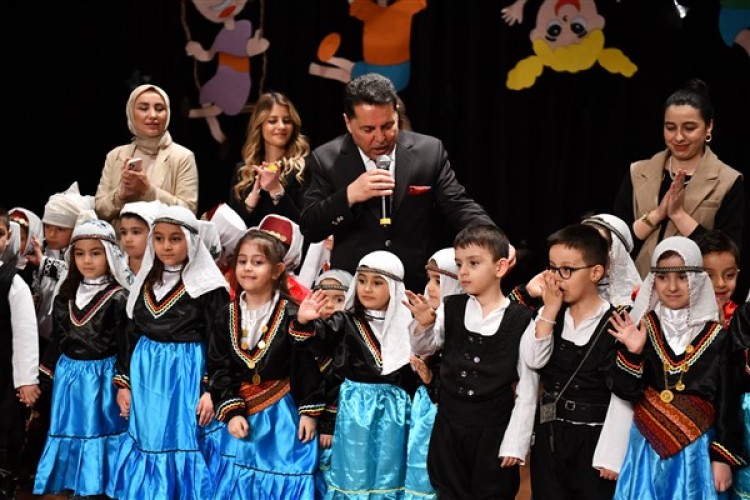 Başkan Özer: Çocuklar bizim geleceğimizdir