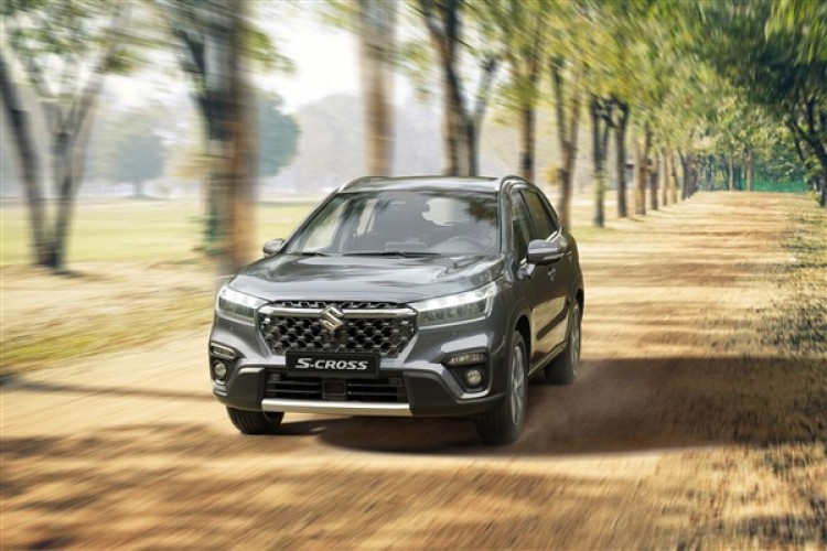 Suzuki'den nisan ayına özel 998 bin TL'den başlayan fiyatlar