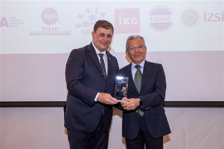 Başkan Tugay, BASİFED'in Network Buluşması'na katıldı