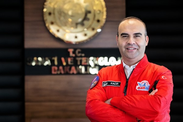 Bakan Kacır: TEKNOFEST kuşağı yine, yeniden dünya rekoru kırdı