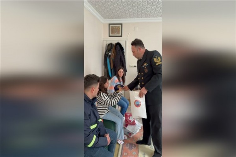 Gölcük Tersanesi Komutanlığı personeli tarafından Aysima'ya ziyaret