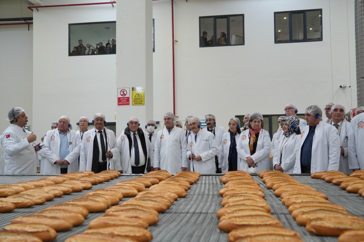 Eskişehir'de "Halk Ekmek Unlu Mamuller Fabrikası" hizmete açıldı