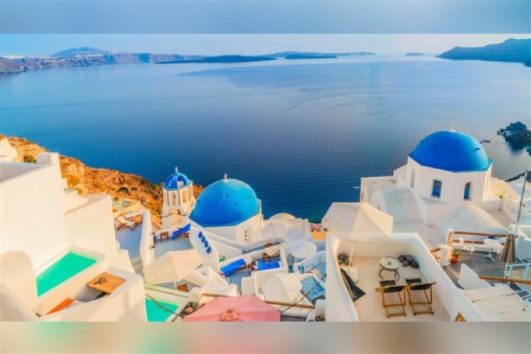 Çin, Santorini Adası'nın aynısını inşa etti