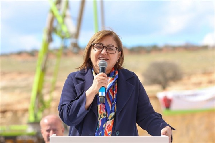 Başkan Şahin: "Memlekette kimse evsiz kalmayacak"