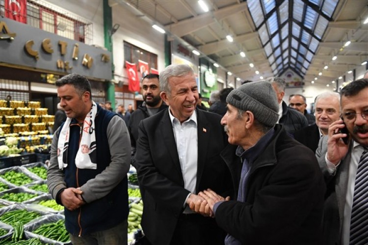 Başkan Yavaş, Yenimahalle Toptancı Hali'nde esnafla bir araya geldi