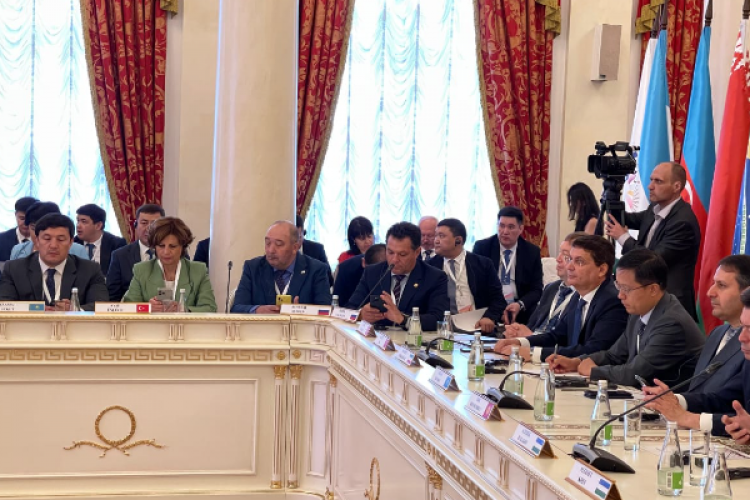 Başkan Ünlüce, BRICS+ Şehirler Uluslararası Forumu'na katıldı