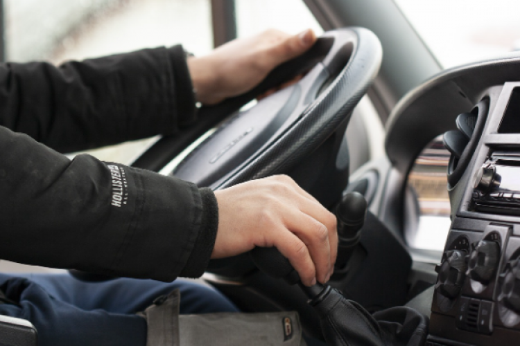 Beykoz'da ambulansa yol vermeyen sürücüye 29 bin 530 lira para cezası kesildi