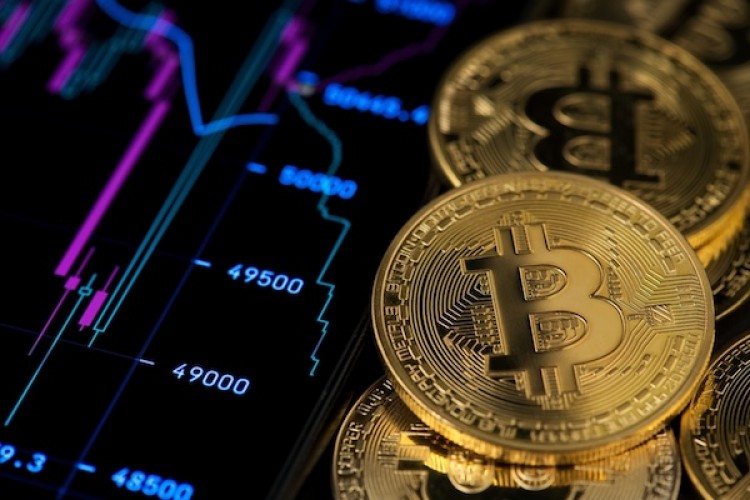 Hong Kong Bitcoin ve Ethereum ETF'lerine bir yıl içinde 1 milyar dolar giriş bekleniyor