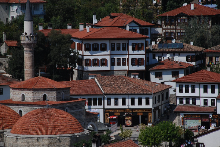 Bakan Tunç: ''Her şehrimizi marka şehir haline getirmeye kararlıyız''