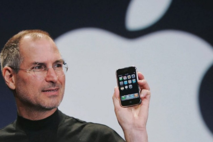 Apple hisseleri şirketin yapay zeka yazılımını tanıtmasının ardından rekor düzeyde kapandI