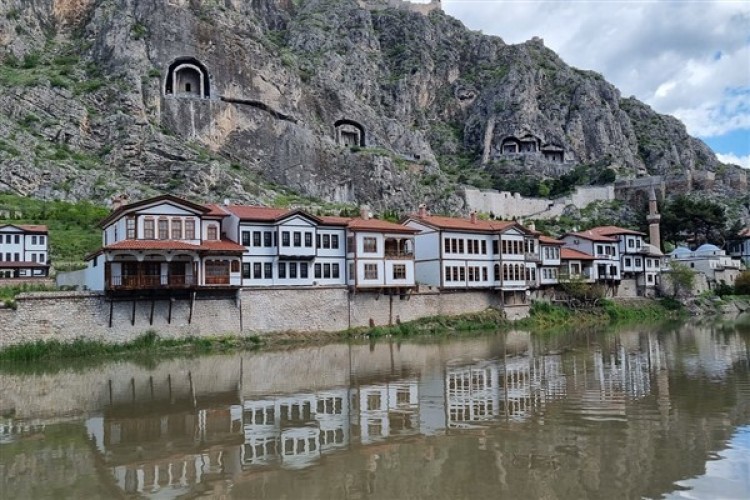 Bakan Yumaklı'nın Amasya ziyareti