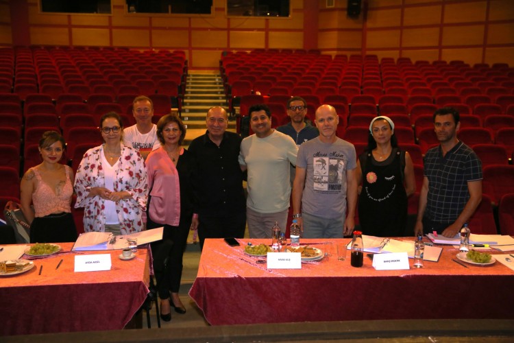 Eskişehir Büyükşehir Belediyesi Şehir Tiyatroları stajyer sanatçı alımı başladı