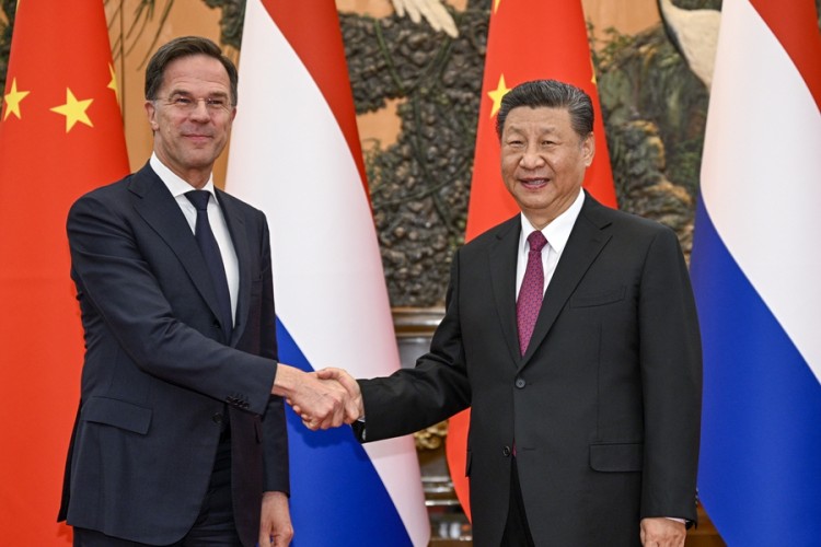 Cumhurbaşkanı Xi Hollanda Başbakanı Mark Rutte'yi kabul etti