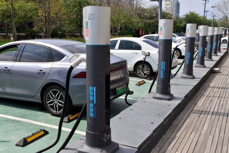 AB'nin Çin menşeli araçlara ek tarife uygulaması hiçbir yarar getirmeyecek