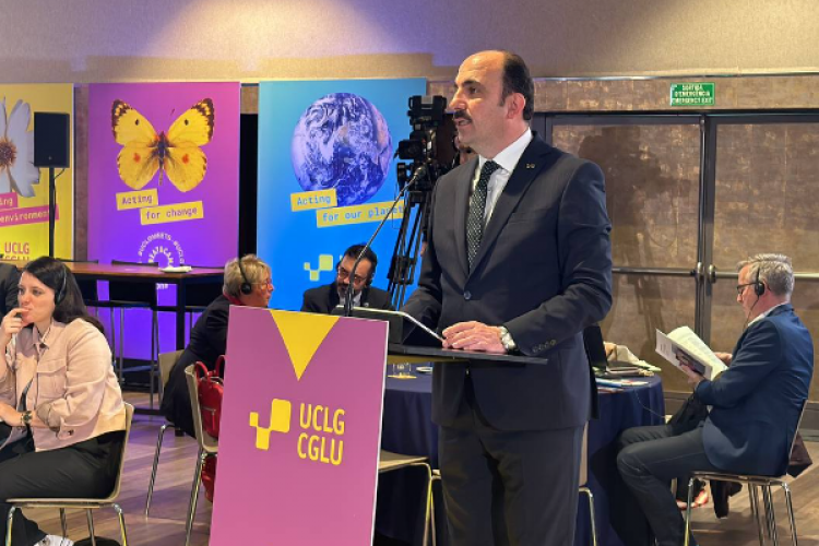 Başkan Altay: ''Dünyanın her yerinde acı çeken insanların sesi olmalıyız''