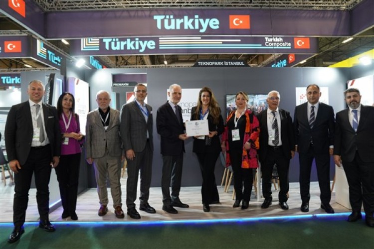 Teknopark İstanbul'un 4 firması JEC World Fuarı'nda büyük ilgi gördü
