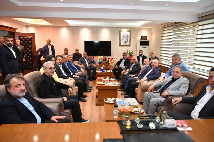 Başkan Büyükkılıç'tan MHP'ye ziyaret