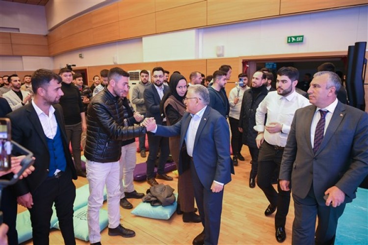 Başkan Büyükkılıç, "Gençlik Aşkıyla Kayseri" adlı programa katıldı