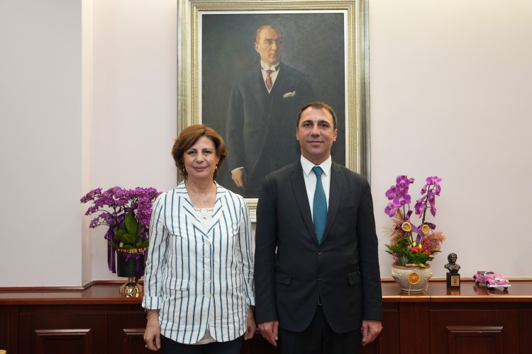 Başkan Ünlüce'ye hayırlı olsun ziyaretleri devam ediyor