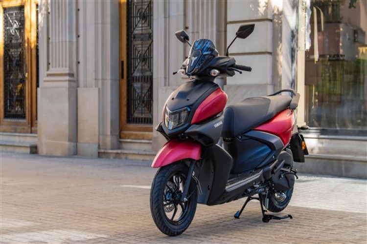 Yamaha'nın scooter modeli yeni Yamaha RayZR Türkiye'de