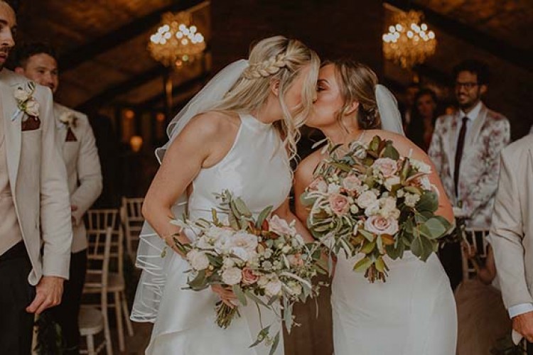 Japon mahkemesi eşcinsel evlilik yasağını Anayasa'ya aykırı buldu