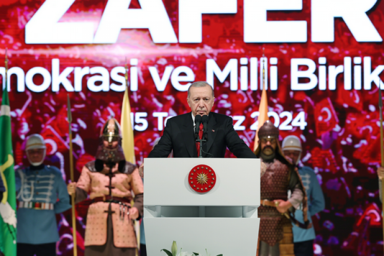 Cumhurbaşkanı Erdoğan: FETÖ'cü hainlere destek verenleri utançla hatırlıyoruz