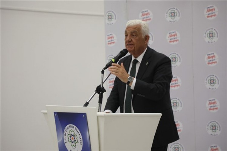 Başkan Gürün 293 Muğlalı kadını Çanakkale'ye uğurladı