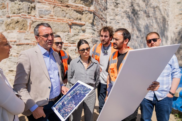 Rumeli Hisarı'ndaki restorasyon çalışmasında tünel yapısı bulundu
