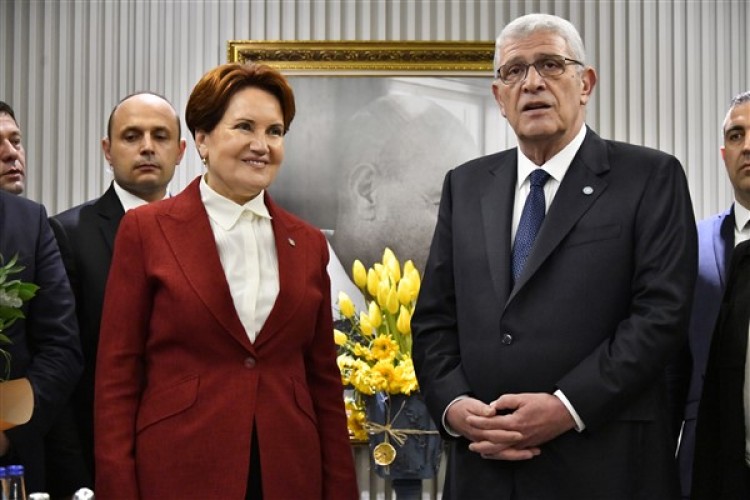 Dervişoğlu, Akşener'den görevi devraldı