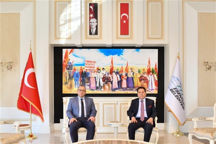 Esenyurt Kaymakamı Çobanoğlu'ndan Başkan Özer'e ziyaret